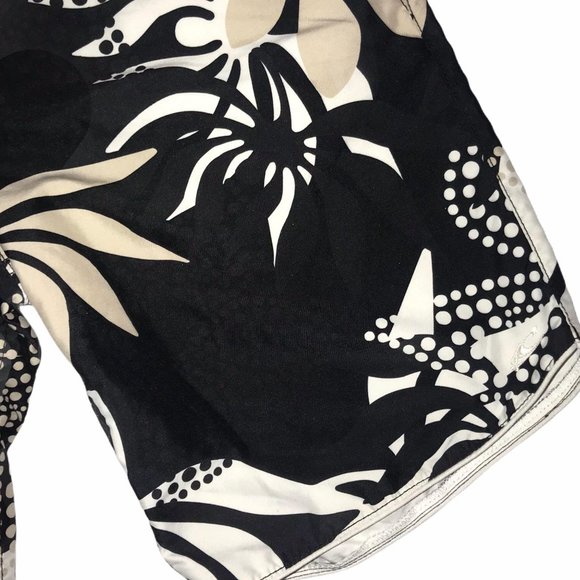 O'Neill Floral Hawaiian Bermuda Board Shorts 9 - Picture 5 of 8